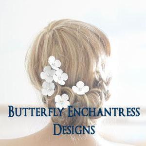 White Bridal Hair Flowers, Beach Hair Accessories, Destination Wedding - 6 White Hydrangea Flower Hair Pins - Rhinestone Centers
